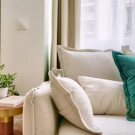 La Vie En Rose - 2 Doubles Párizs